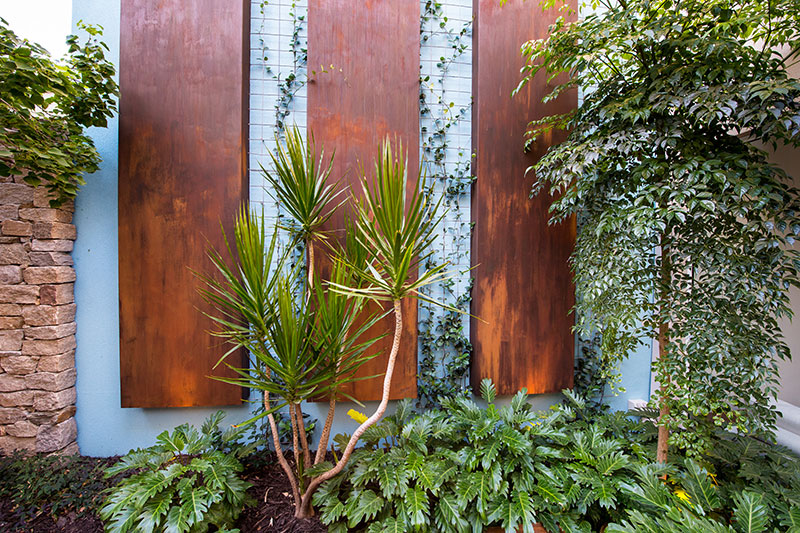 Feature wall with plants